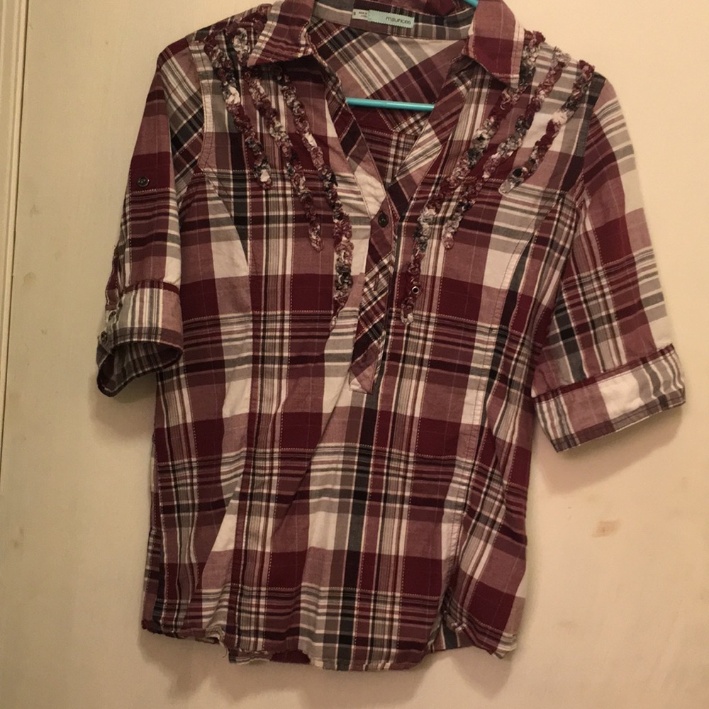 Short sleeve plaid shirt
